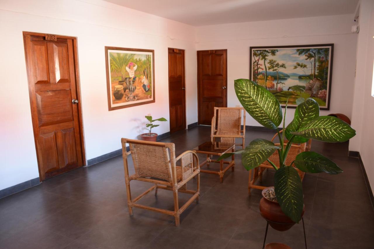 טראפוטו Hostal Casa Blanca מראה חיצוני תמונה